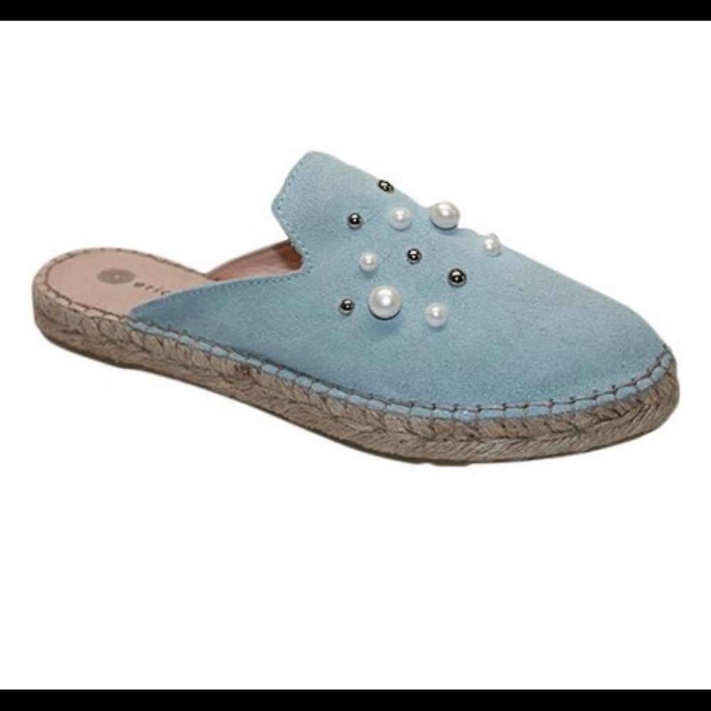 Slide right into the Eric Michael® Kelly slip-ons